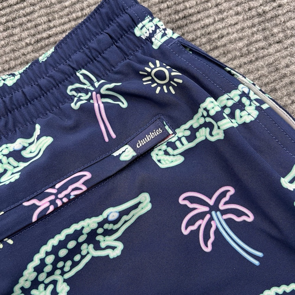 Chubbies Men's Large The Neon Glades 7" Classic Swim Shorts 110241 NWT $69.50 - Picture 4 of 6